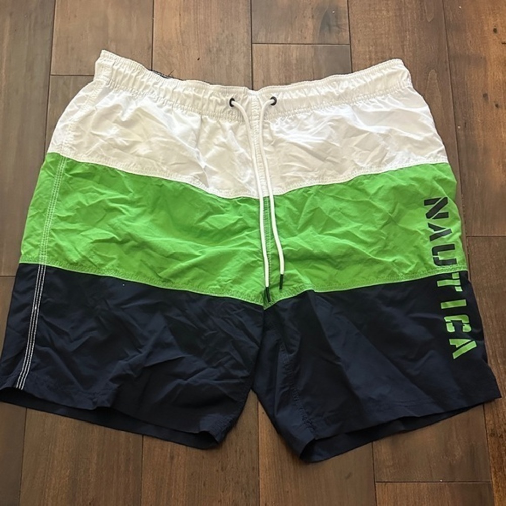 Nautica Men's White, Green, and Navy Swim Trunks   PM3